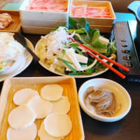 ファミレス風の食事で(Family-Style Meals)