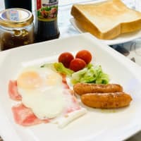 ハムエッグの朝食と青森旅行計画