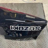 アンダーカウルのペイントです。
