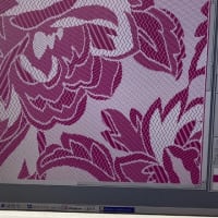 今日はジャガード織りのデザインと紋紙を作る