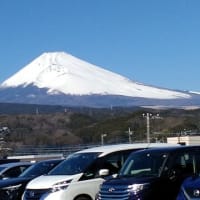 240126_雪を抱いた富士山です