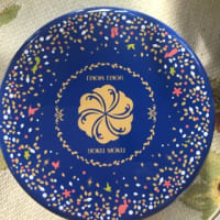 花びらの愛らしいラングドシャ🌸