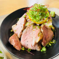 大山豚のねぎ塩レモン丼定食