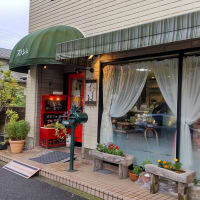  松戸市、スリジェ でケーキを買いました。