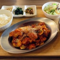 韓国食堂「マニマニチキン」のランチ　海鮮チジミも旨い