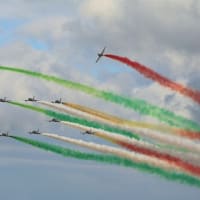 ロイヤル インターナショナル エアタツー 2016 イタリア空軍フレッチェトリコローリ
