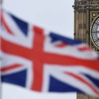 「台湾支持」でキリスト教徒の中国人男性　英国で難民認定