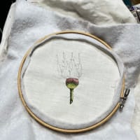 花の刺繍サンプラー後半「ローズヒップ」1