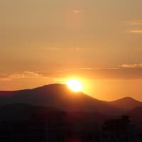 2025.06.26(木)AM07:01の藻岩山・平和祈念塔・手稲山・三角山・円山