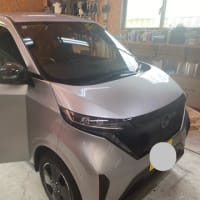 トヨタ サーフ　日産　サクラ　
