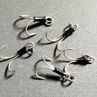 スティンガーダブルをがまかつツインのように改造してみた。