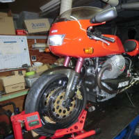 MAGNI (マーニ) 1100 SFIDA が修理・メンテナンスで入庫