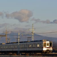 東武伊勢崎線、今日も綺麗な朝景！！