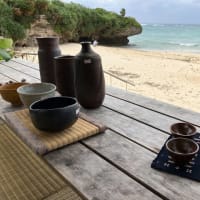 バンタカフェ「海辺のやちむん市」