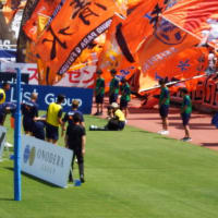 オレンジエクスプレス停まる、VS横浜FC