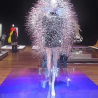ぐるパス散歩　国立新美術館、文化学園服飾博物館、東京オペラシティ アートギャラリー