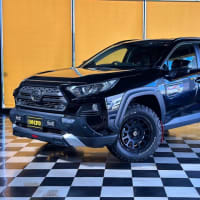 【中古車情報】トヨタRAV4アドベンチャー TRDカスタム