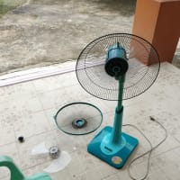 今日は、扇風機の　お掃除。
