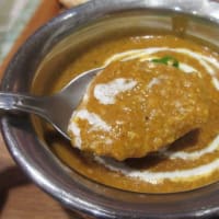 「インドレストラン ガンジー」で、日本人好みの味のポークカレーとキーマカレー