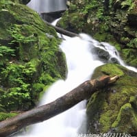 すずらんの滝　長和町