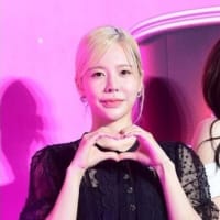 少女時代サニーが元SM代表の叔父イ・スマン氏が率いるA2O Entertainmentと契約しました