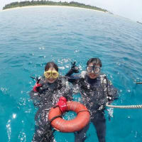 午前午後と水納島にて体験ダイビング