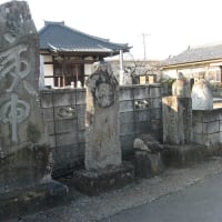 館林市上赤生田町・観音堂の青面金剛像