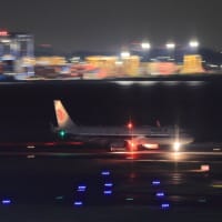 羽田空港夜撮ー３（American,Korean）