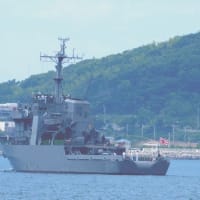 多用途支援艦が松山に寄港♪（7月13日）