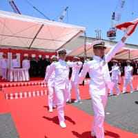もがみ型護衛艦「たつた」と「ゆうべつ」