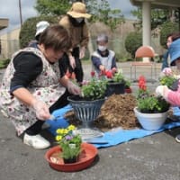 香りの寄せ植え♪
