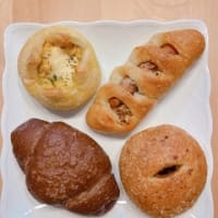 「ル・パン神戸北野」のパンとベイクドチーズケーキ