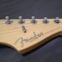 Fender Locking Tuners と SPERZEL Trim-Lok、どっちが良い？
