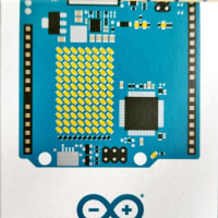 Arduino Uno R4 のスペック-外箱から詳細仕様を読み取る