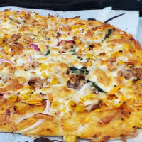 ピザとコーンフォカッチャの2種類のパン焼きました☆