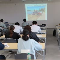 さつまいも栽培の省力化に向けた「生分解性マルチ」の実演会を開催しました