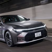 【新型クラウンセダンで爆走1200km!】4人乗車で加速や実燃費は? ブラックパッケージかっこ良すぎ! ロングドライブで東北 宮城〜岩手を巡る車旅! | TOYOTA CROWN SEDAN 2025