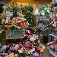 大量の造花 アートフラワー フェイクグリーンがココーフラワー実店舗 ショールームに入荷しました。