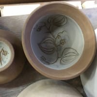 掻き落とし蓋物