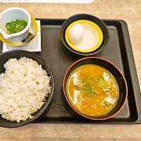 松のや（浦安駅前店）で玉子かけごはん定食（選べる小鉢は納豆）＋豚汁に変更（2025年7月10日）
