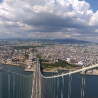 明石海峡大橋のてっぺんへ