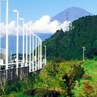 新名神高速道路NEOPASA清水サービスエリアより富士山を望む