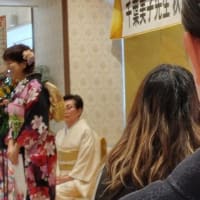 華やかな場へ