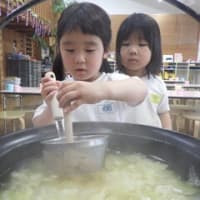 みどり　4歳児　味噌汁作り