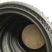 タイヤの黒をベルベット加工