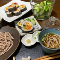 キンパとお蕎麦でおひとりさまご飯