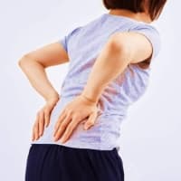 腰痛の原因に腸管壁浸漏症候群！？