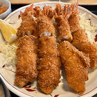 「山正 キヨス店」のデカ〜い！エビフライ定食！