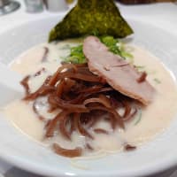 博多天神新宿御苑店でラーメンを食す