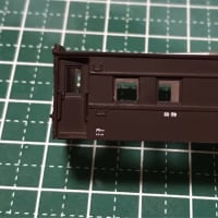 GM社のエコノミーキット(客車)を作る。